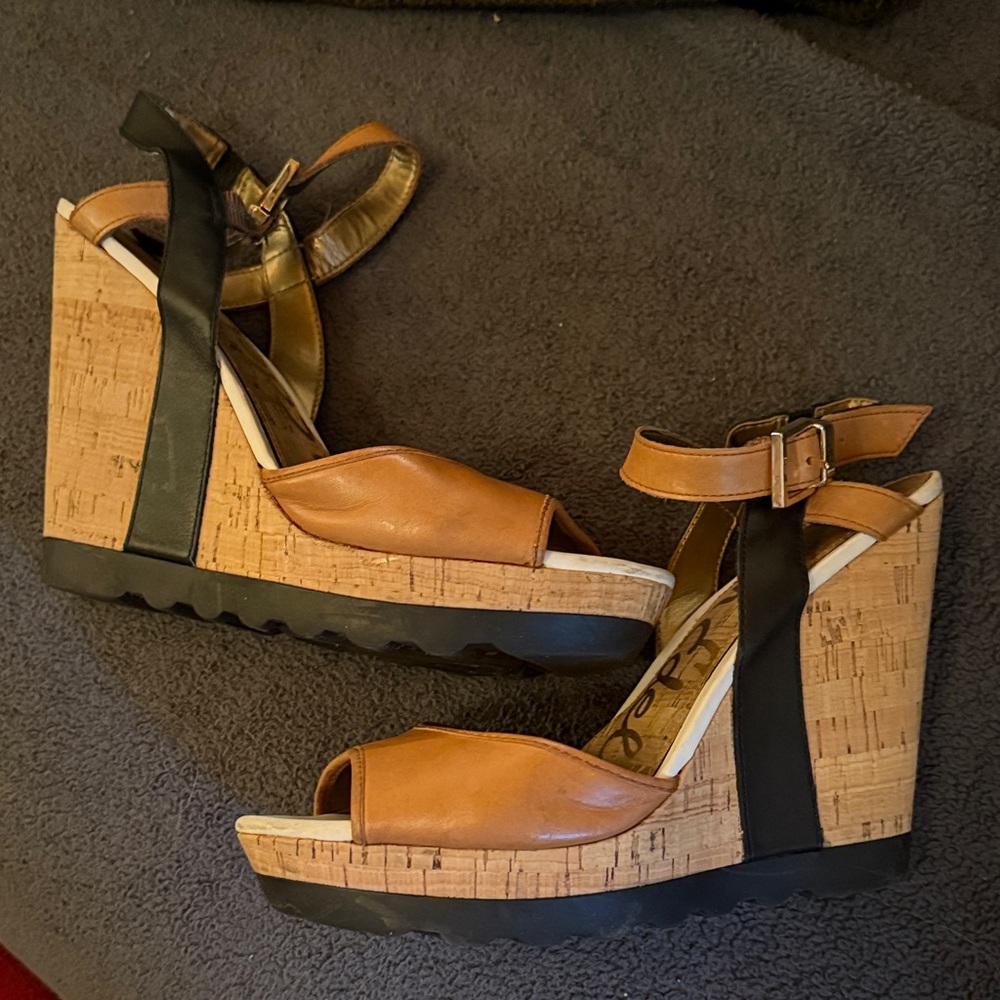 Sam Edelman Karina Wedge Sandal, sz 8.5, tan with black straps